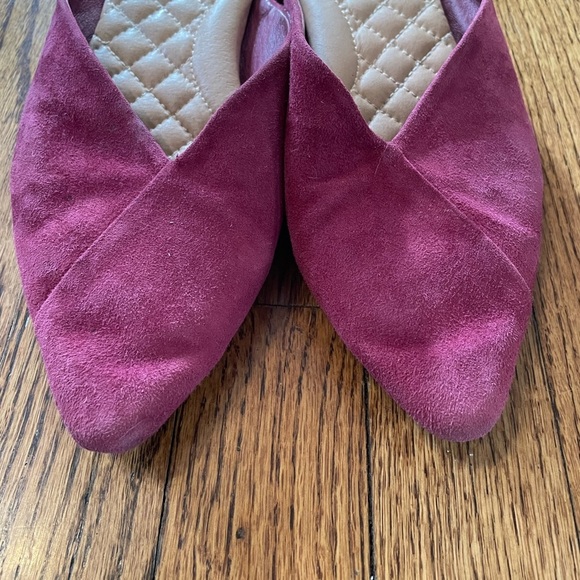 Birdies The Swan Suede Slide Pointed Toe Mule In Cranberry 9 - Picture 3 of 6